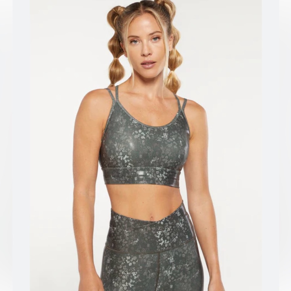 Women's Rosin Ink Watercolor Patterned Sports Bra